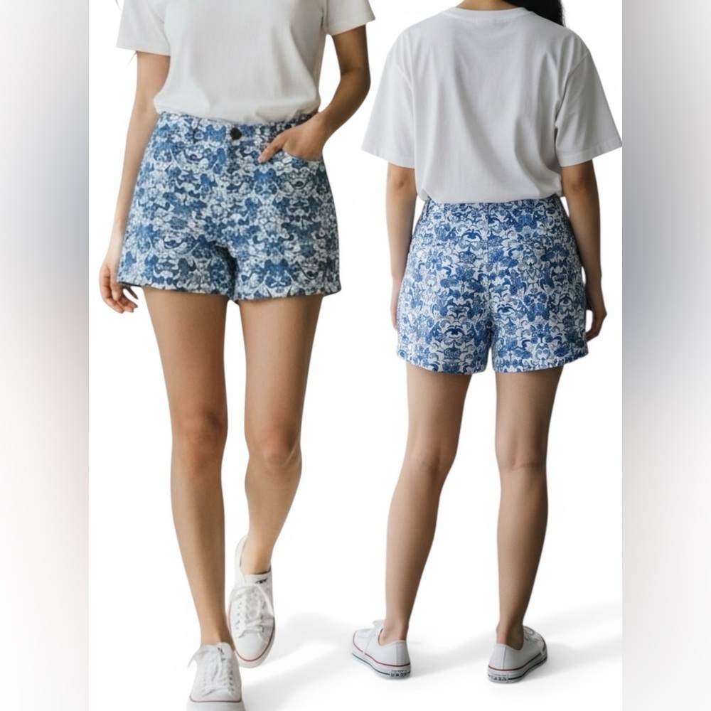 St. John's Bay Blue Floral High-Waist Shorts Sz/6